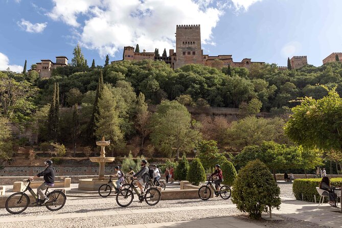 Albaicin & Sacramonte Electric Bike Tour in Granada - Sacromonte’s cave houses and flamenco roots