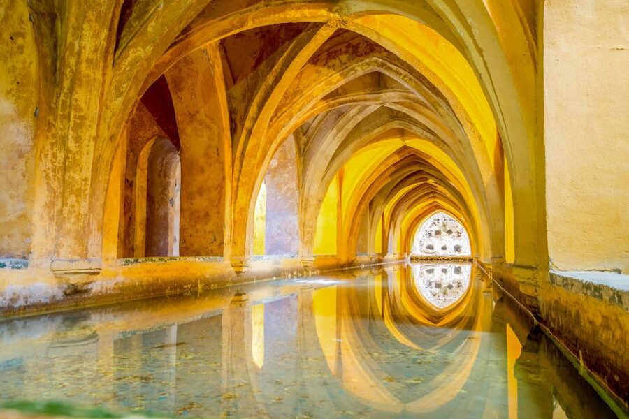 Alcázar of Seville Skip-the-Line Tickets and Guided Tour - Entering the palace without the long ticket queue