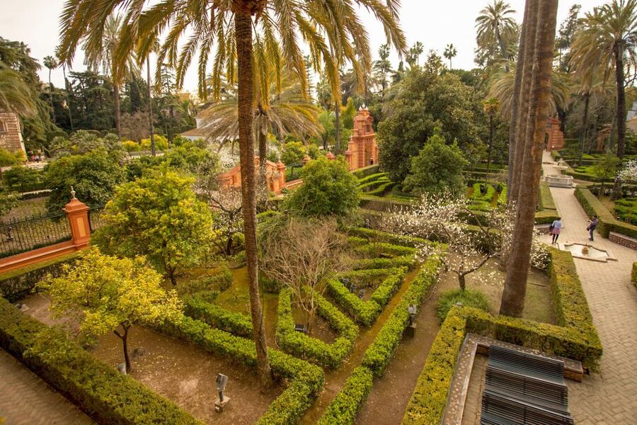Alcázar of Seville Skip-the-Line Tickets and Guided Tour - Who will enjoy this tour most?