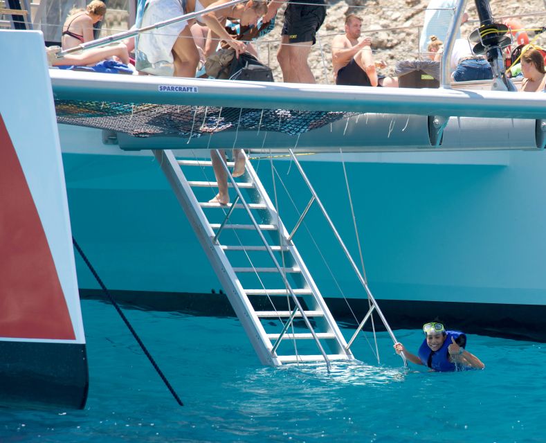 Alcudia: Sunset Catamaran Tour with Dinner and Snorkeling - FAQ