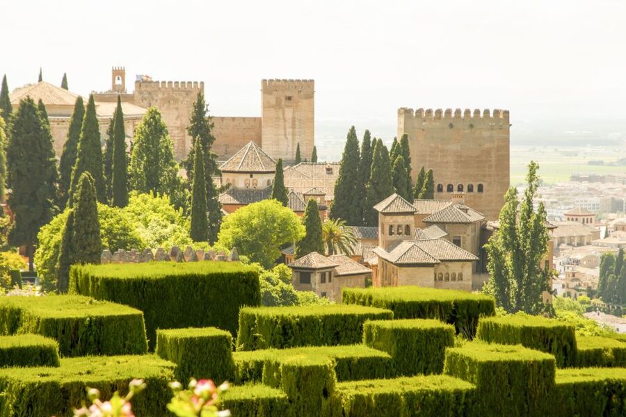 Alhambra: Guided Tour with Fast-Track Entry - Charles V Palace and Granada’s changing rulers