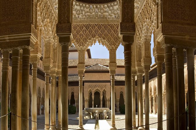 Alhambra Private/Small Group Tour & Nasrid Palaces Skip the Line - Key points to know before you book