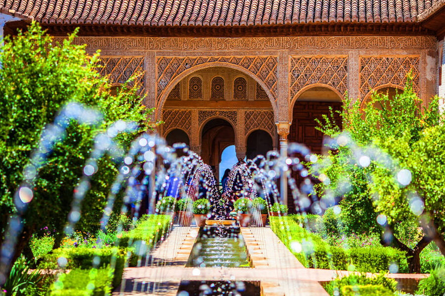 Alhambra: Ticket with Audioguide - The Alhambra complex and the ticket choice