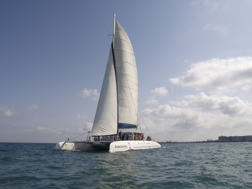 Alicante: Afternoon Cruise with Appetizer and Live Music - What this Alicante cruise is really like