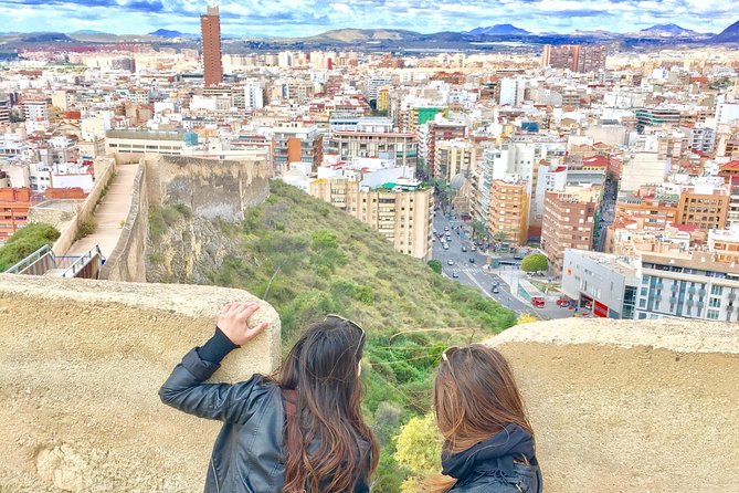 Alicante Historic Small Group Tour with Tapas Tasting - Ending with one tapa and a drink