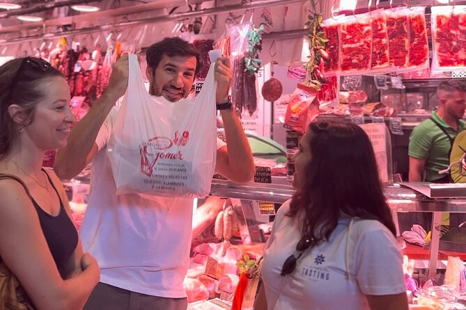 Alicante Paella Cooking Class, Tapas, Drinks and Marketplace - Tapas, wine, and the meal you helped create