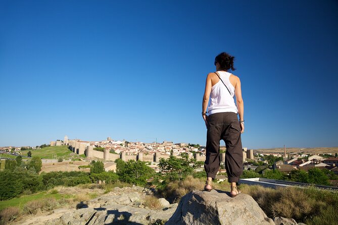 Avila & Salamanca Tour with Tickets to Cathedral + Medieval Wall - Ávila and the first sight of its medieval walls