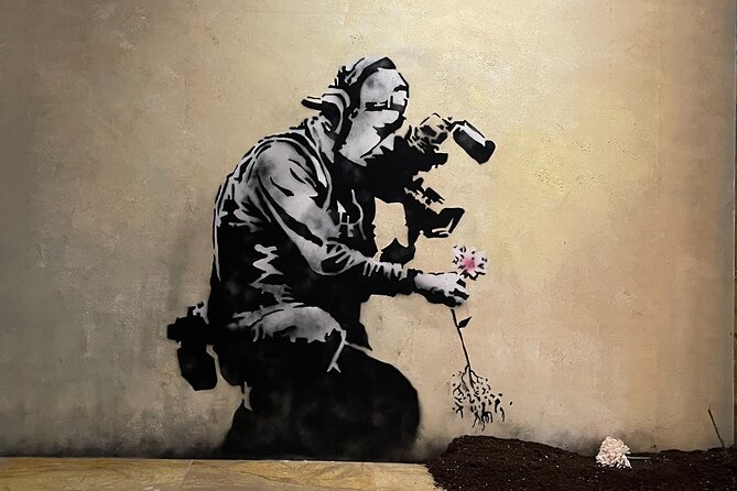 Bansky Museum Barcelona Admission Ticket - Why the self-guided format works well