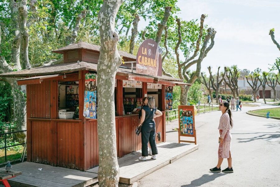 Barcelona: 1-Day Ticket to Barcelona Zoo - Getting there from central Barcelona