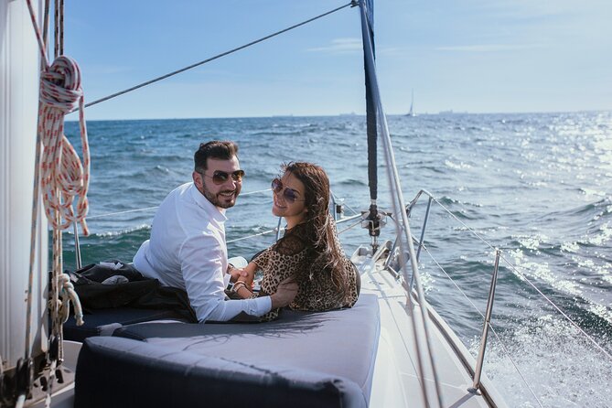 Barcelona 2-hour Private Boat Tour with Cava and snacks - Skippers who make the outing personal