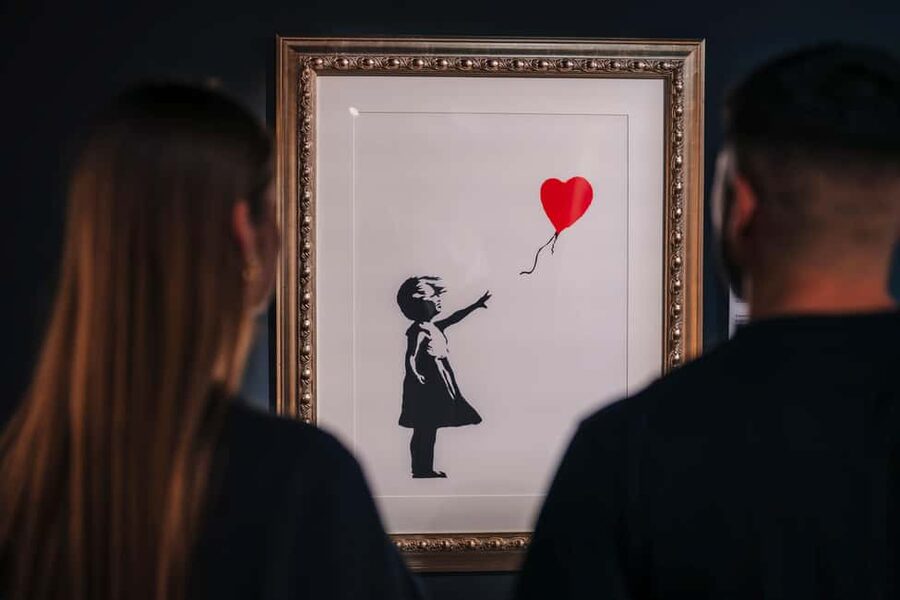 Barcelona: Banksy Museum, Permanent Exhibition Ticket - Entering Espacio Trafalgar in central Barcelona