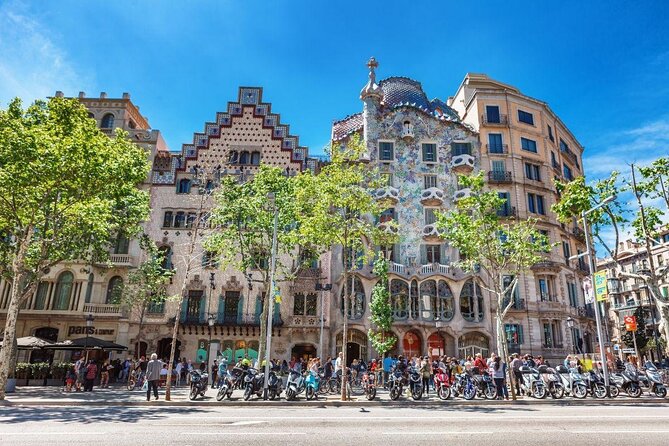 Barcelona: Bar Crawl at Gaixample - Key points to know before you book