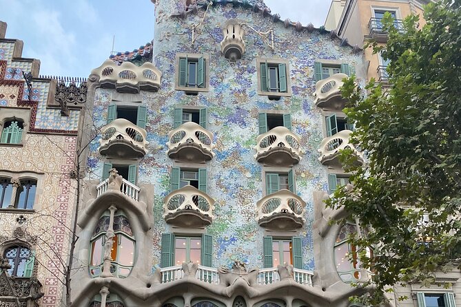 Barcelona: Bar Crawl at Gaixample - Who will enjoy this most