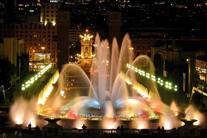 Barcelona Best Views: Old Town, Cable Car and Montjuic Castle - Starting at Las Ramblas and La Boqueria