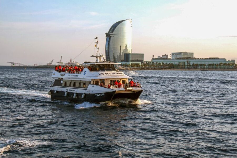 Barcelona: Boat Tour in Las Golondrinas - Who should book this boat ride?