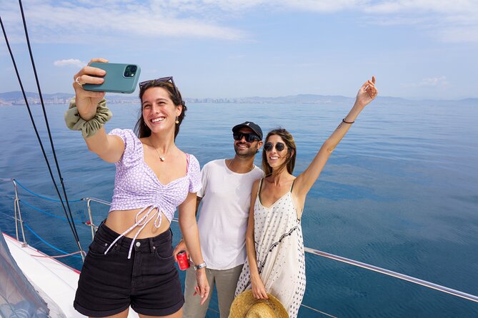 Barcelona Catamaran Cruise with Tapa & Drink Included - The food and drink: useful, but modest