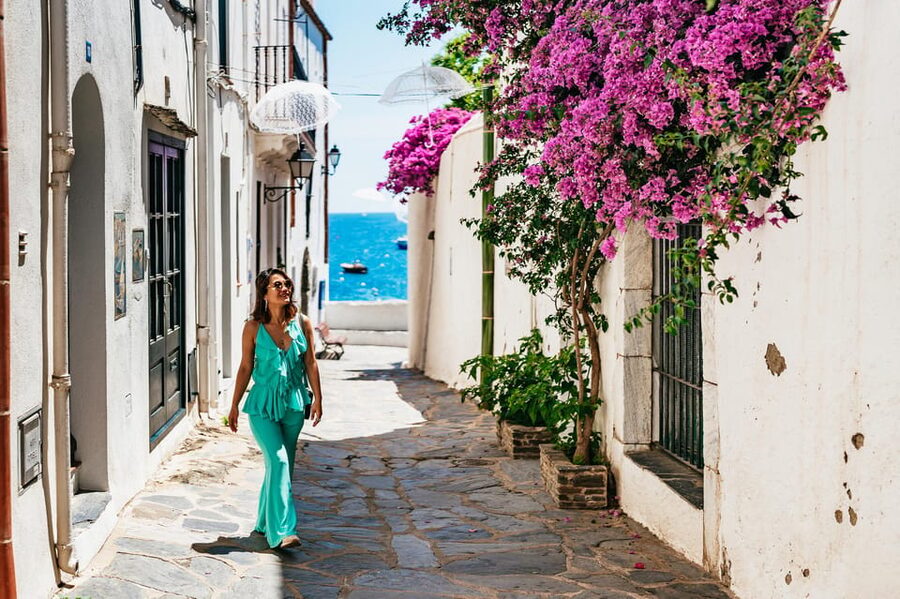 Barcelona: Dali Museum, House and Cadaques Guided Tour - Key points to know before you book