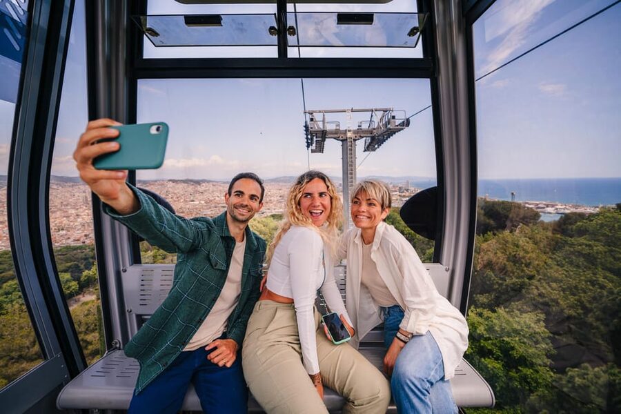 Barcelona: E-Bike Tour with Montjuic Cable Car & Boat Ride - Why this four-hour route works