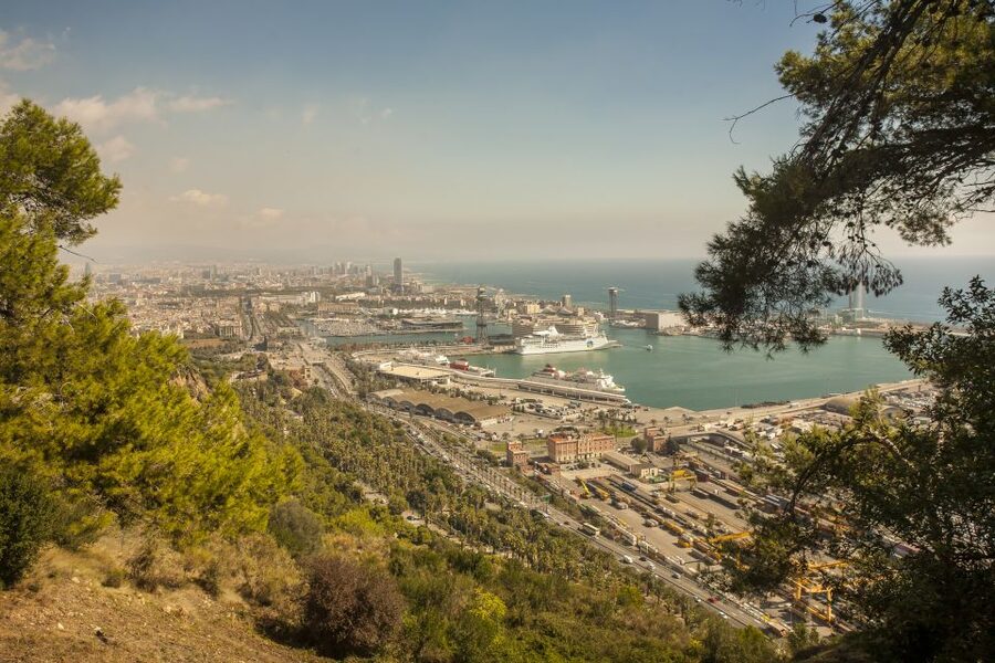 Barcelona: E-Bike Tour with Montjuic Cable Car & Boat Ride - Beach riding and the Gothic Quarter finish