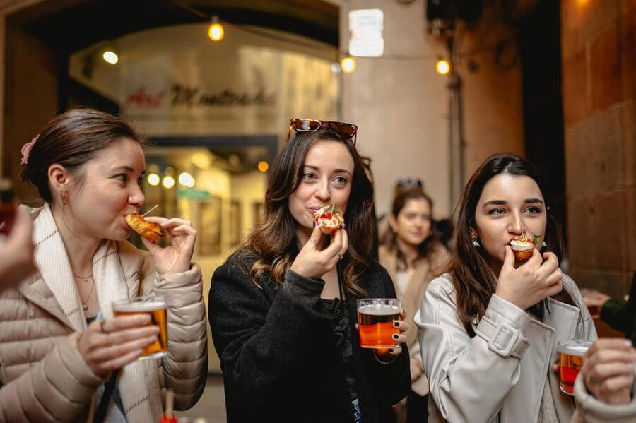 Barcelona: El Born Food Walking Tour with Tapas and Drinks - Why this Barcelona food tour works so well