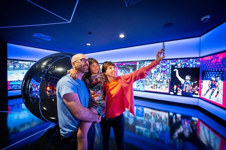 Barcelona: FC Barcelona Museum "Barça Immersive Tour" Ticket - Starting at the Welcome Area