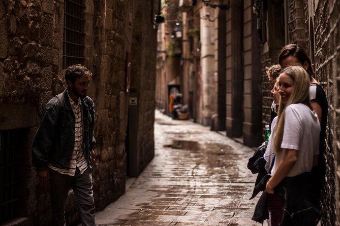Barcelona Food Tour: Tapas, Paella, Sangria & 8+ Local Tastings - El Born: medieval lanes and modern eating