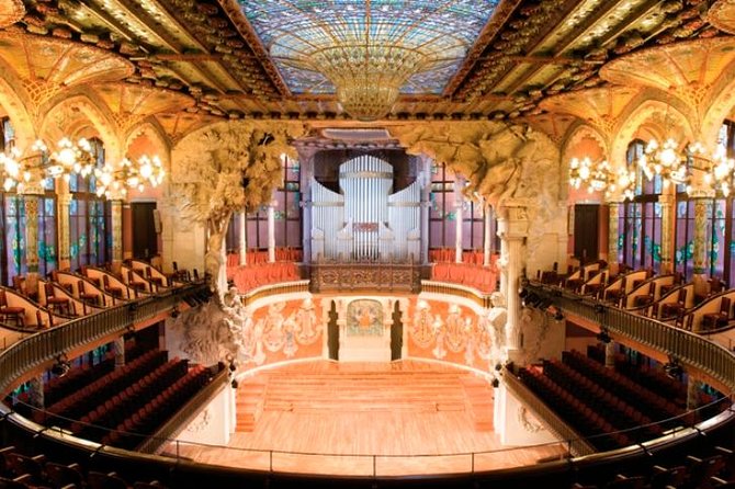Barcelona Guitar Trio & Dance at the Palau de la Musica - Why the Palau de la Música makes this more than a concert