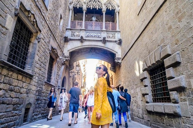 Barcelona Helicopter, Sailboat & Old Town Private Walking Tour - Passeig de Gràcia and the world of Gaudí