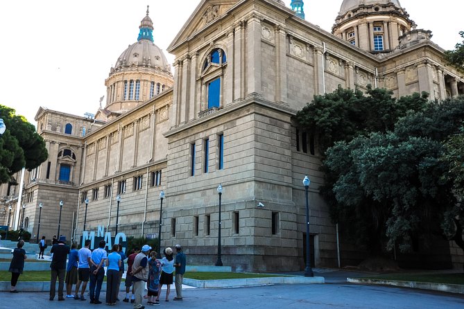 Barcelona Highlights & Sagrada Familia Tour: Priority Access - Choosing the full-day Gaudí route