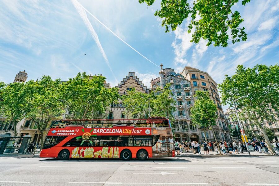 Barcelona Hop-On Hop-Off Bus and FC Barcelona Immersive Tour - Start at Estació del Nord, not at a bus stop