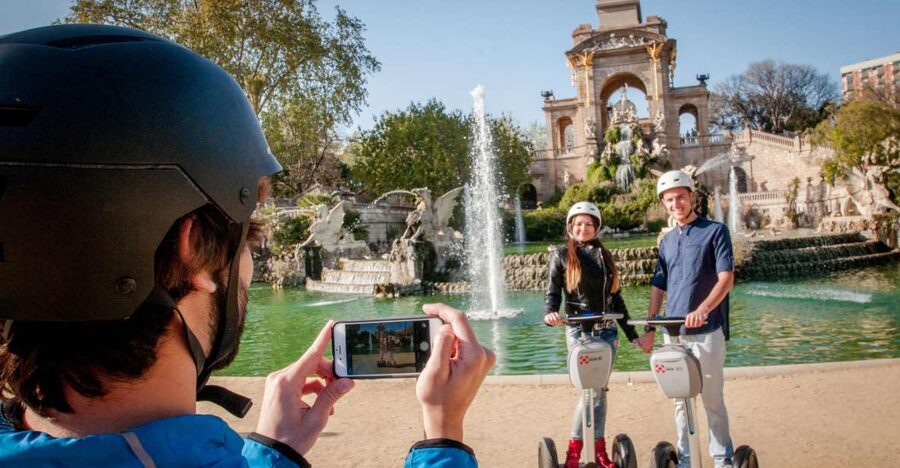 Barcelona Insiders Segway Tour 1.5h - Starting at Arc de Triomf and La Ciutadella Park