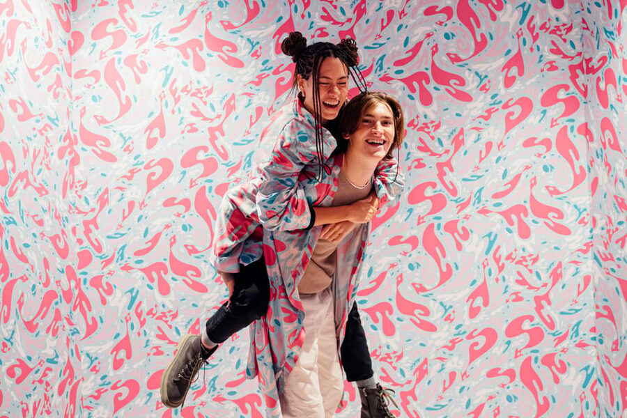 Barcelona: Interactive Art Installation by IKONO - Who will enjoy IKONO most