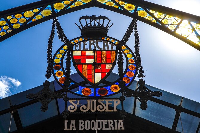 Barcelona: La Boqueria Food, Wine & History Walking Tour - Through the Gothic Quarter, where the stories take over
