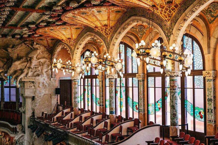 Barcelona: Palau de la Música Guided Tour - Beginning in the Orfeó Català rehearsal hall
