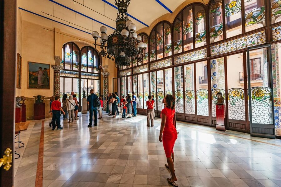 Barcelona: Palau de la Música Guided Tour - Who will enjoy this tour most?