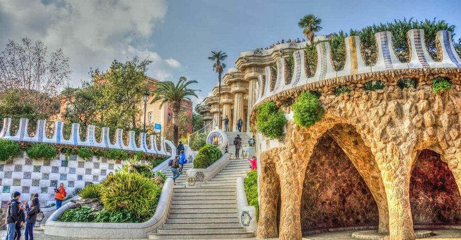 Barcelona: Park Güell Guided Tour - Why Park Güell Works Best With a Guide