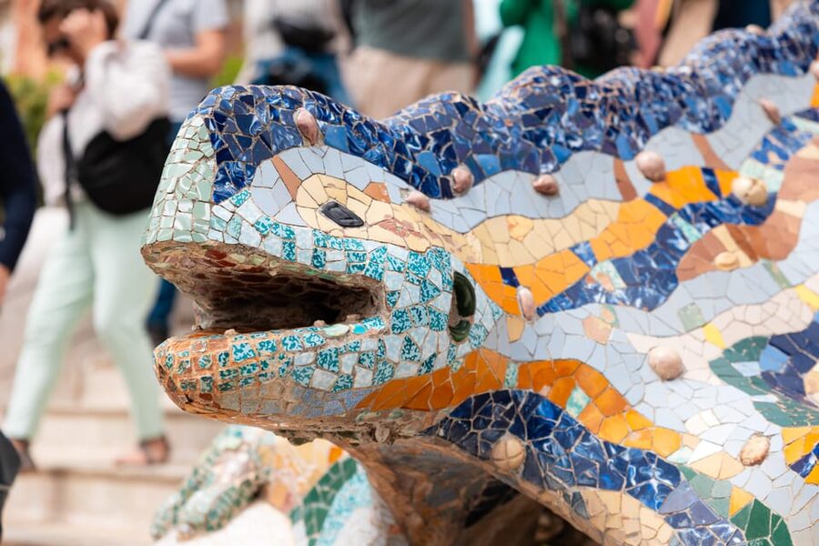 Barcelona: Park Güell Guided Tour with Fast-Track Access - Through the Marianao entrance and into Gaudí’s park