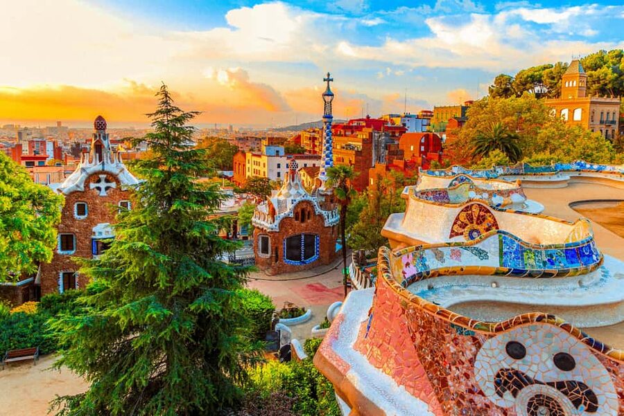 Barcelona: Park Güell Guided Tour with Fast-Track Ticket - Meeting at Ctra. del Carmel 23