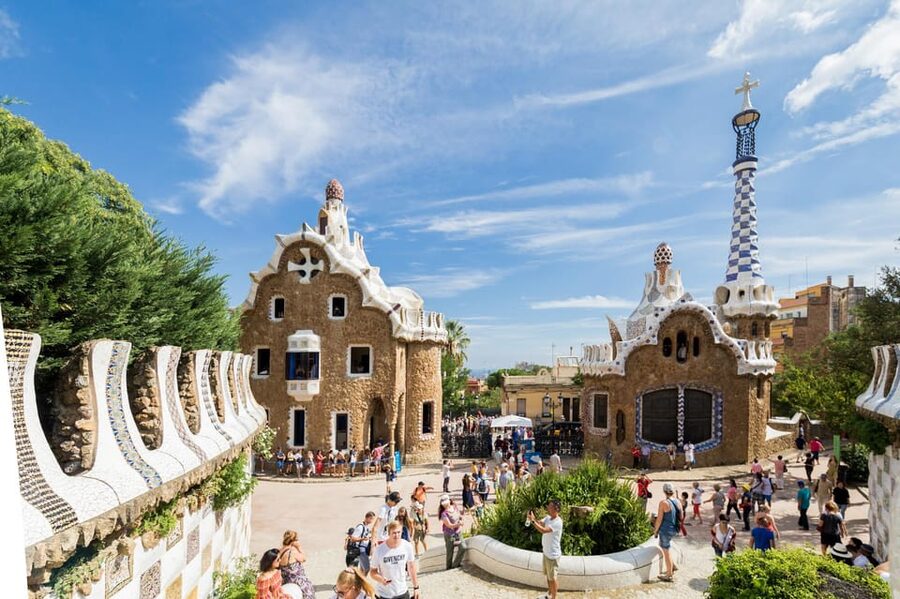 Barcelona: Park Guell Guided Tour with Skip The Line Entry - Nature Square and the Best City View