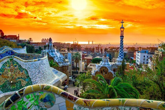 Barcelona: Park Guell Skip the Line Guided Tour - The 100 Columns Room and the Gaudí Salamander