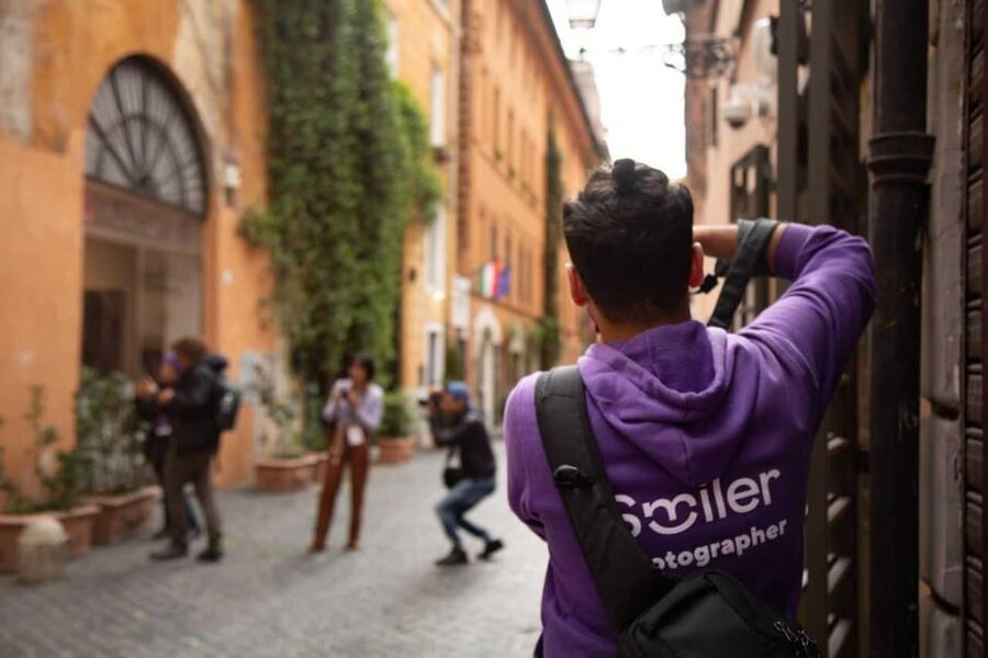 Barcelona: Professional Photoshoot Outside Sagrada Familia - Key points to know before you book