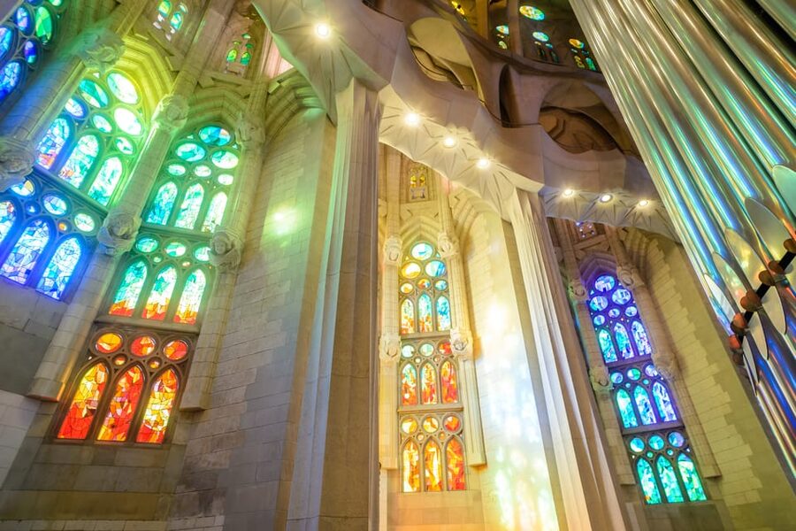 Barcelona: Sagrada Familia and Park Güell Tour - What the $108 price buys you