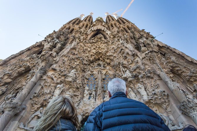 Barcelona: Sagrada Familia Guided Tour with Fast Track Access - Why the Sagrada Familia needs a guide
