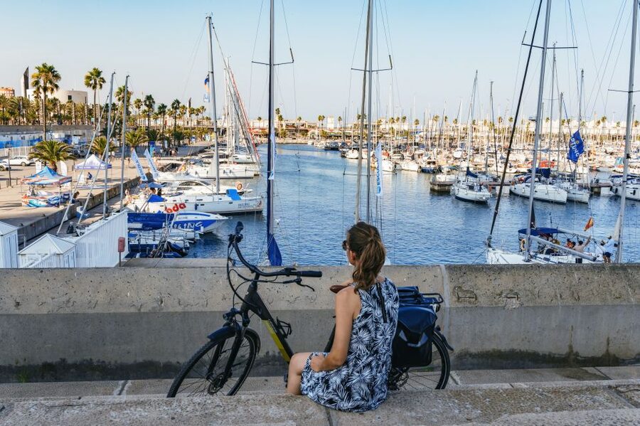 Barcelona: Sagrada Familia or Coastal City Sights by eBike - Which departure should you choose?
