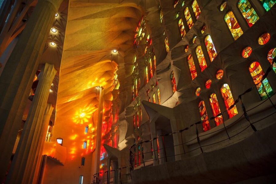 Barcelona: Sagrada Familia Skip-the-line Guided Tour - Meeting at Av. de Gaudí, 1