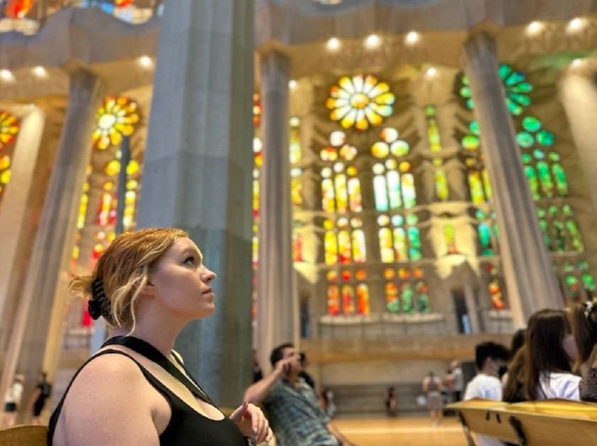 Barcelona: Sagrada Familia Tour with Skip-the-Line Access - Why Sagrada Familia works best with a guide