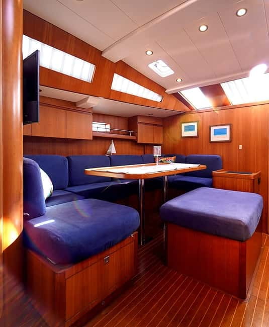 Barcelona: Sunset or Afternoon Yacht Cruise with Drinks - Two hours along Barcelona’s coast