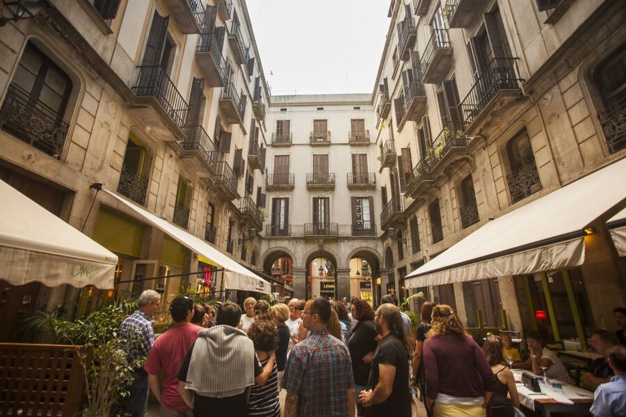 Barcelona: “The Shadow of the Wind” Literary Walking Tour - Why Zafón’s Barcelona works so well on foot