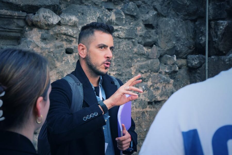 Barcelona: The Spanish Civil War Historical Walking Tour - From Plaça de Catalunya into the old town