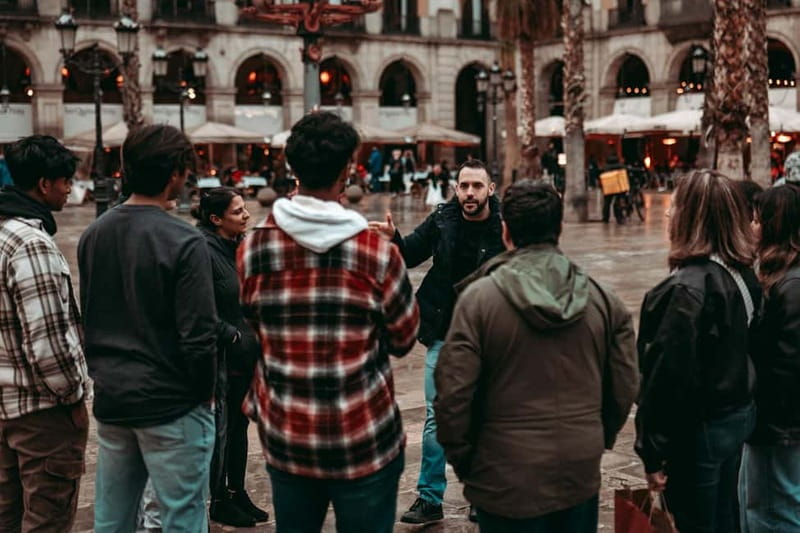 Barcelona: Tipsy Tapas & History Tour in the Gothic Quarter - Starting at Plaza Reial after dark